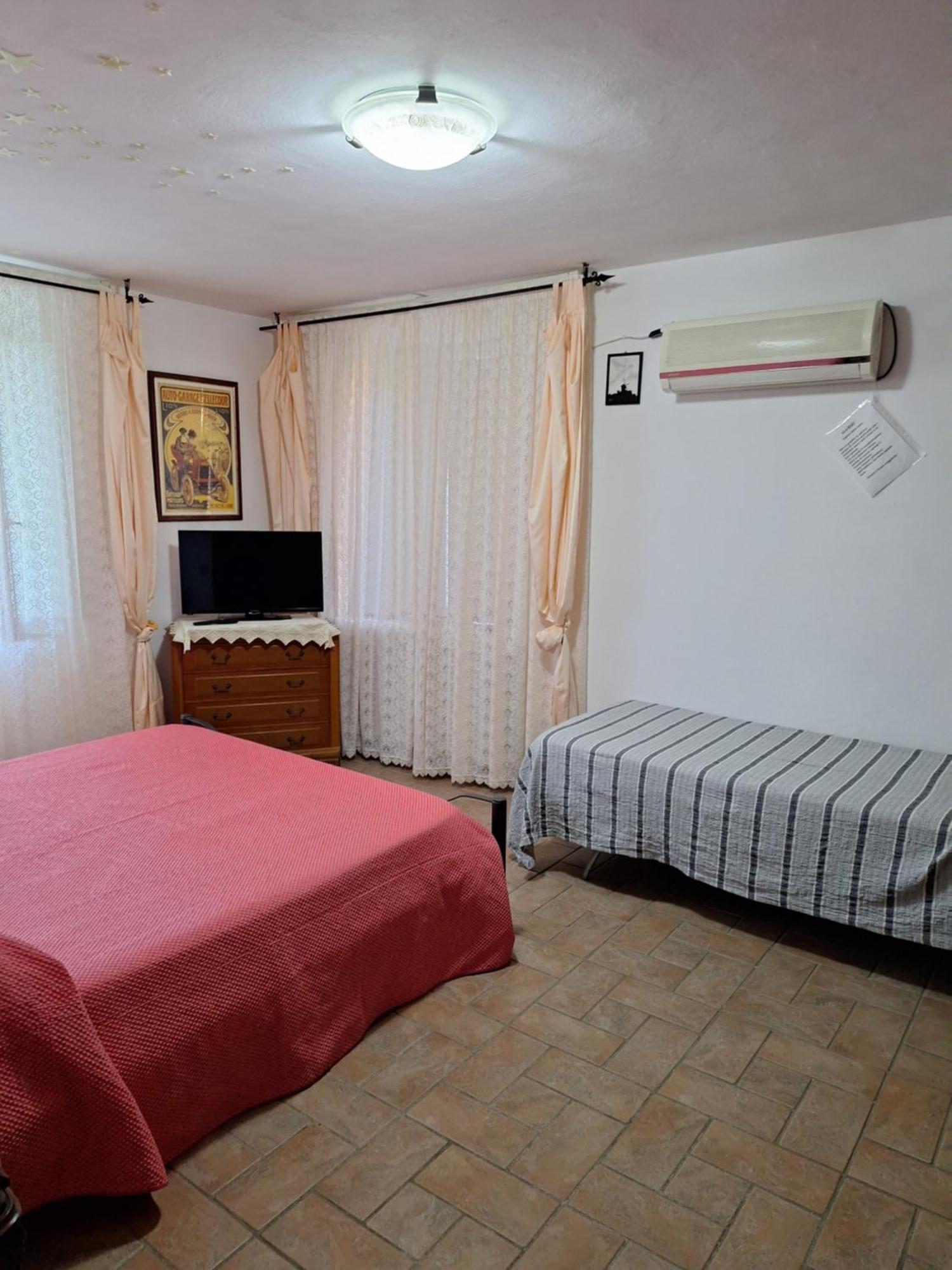 Mama' Hotel Castell'Anselmo Bilik gambar