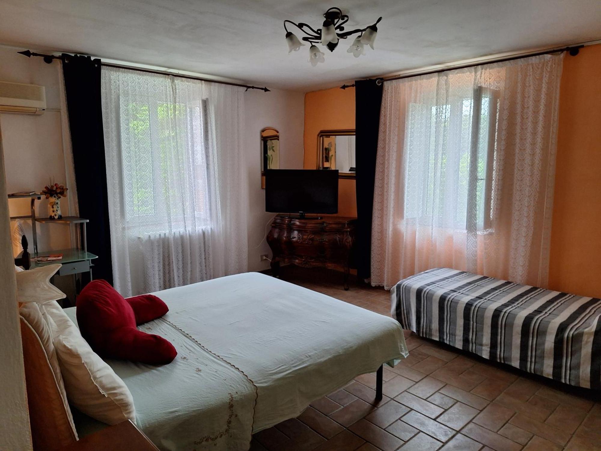Mama' Hotel Castell'Anselmo Luaran gambar